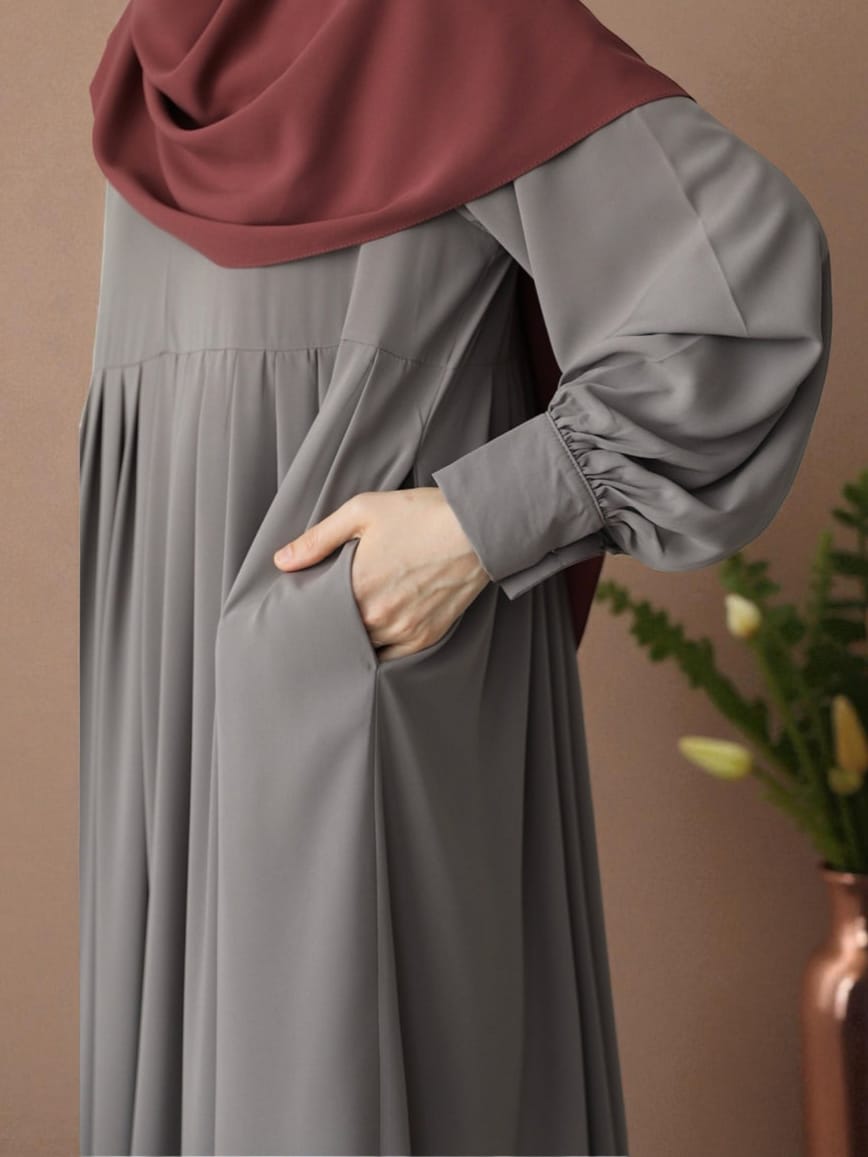 Baggy Pleated Abaya